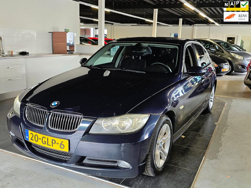 BMW 3-Serie 320i Executive/AIRCO/CRUISE/INRUIL KOOPJE/