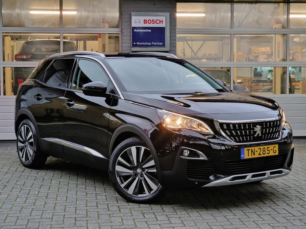 Peugeot 3008 1.2 PureTech Allure|Clima|Trekhaak|Carplay|360 camera|19-inch|