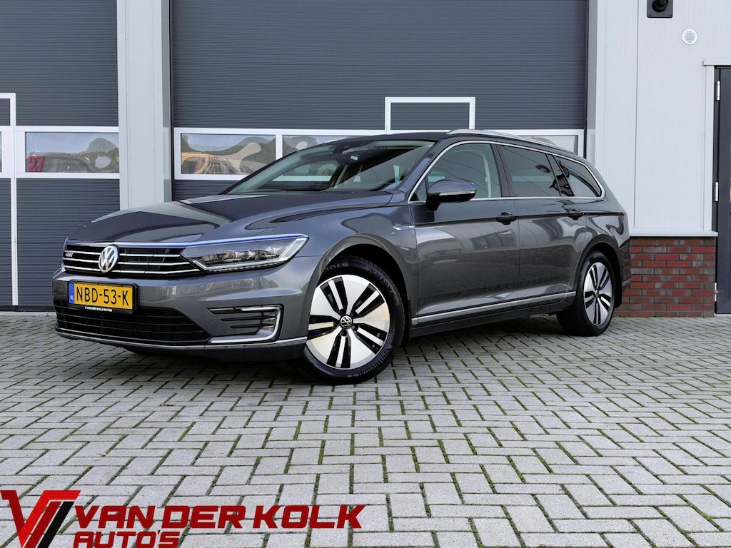 Volkswagen Passat Variant 1.4 TSI GTE | Navigatie | Adaptive Cruise | LED | Stoelverwarming | Sensoren | Trekhaak