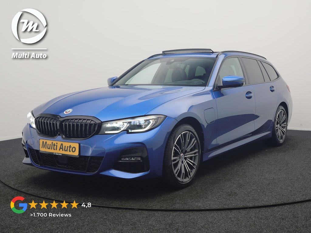 BMW 3-Serie Touring 330e M Sport PHEV 293pk Dealer O.H. | SOH 89,2% | Panodak | Head Up | Adaptive Cruise | 360 Camera | Adaptief Onderstel | Laser LED | Alcantara Sportstoelen Memory & Verwarmd | Sfeerverlichting | Keyless |  BLIS | Stuur Vewarmd Apple Carplay | Plug In Hybrid |