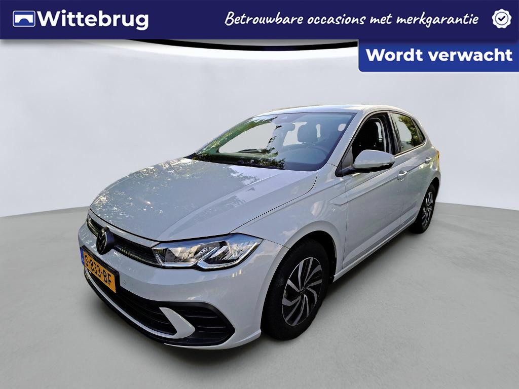 Volkswagen Polo 1.0 TSI 95pk Life DSG Automaat / Navigatie by APP / LM 15 inch / Parkeersensoren / LED / Digital cockpit