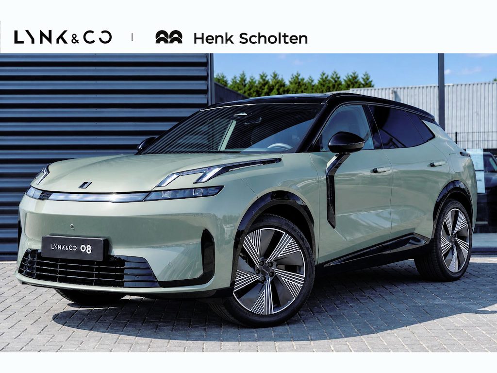 Lynk & Co 08 1.5 More | 200km Hybride | Stoelmassage, Verwarming en Ventilatie | Panoramadak | Matrix LED | Harman Kardon | 360° Camera | Getint glas | Bestuurdersstoel met geheugen | Sfeerverlichting | Apple Carplay | Dodehoekassistent | Adaptive Cruise Contol