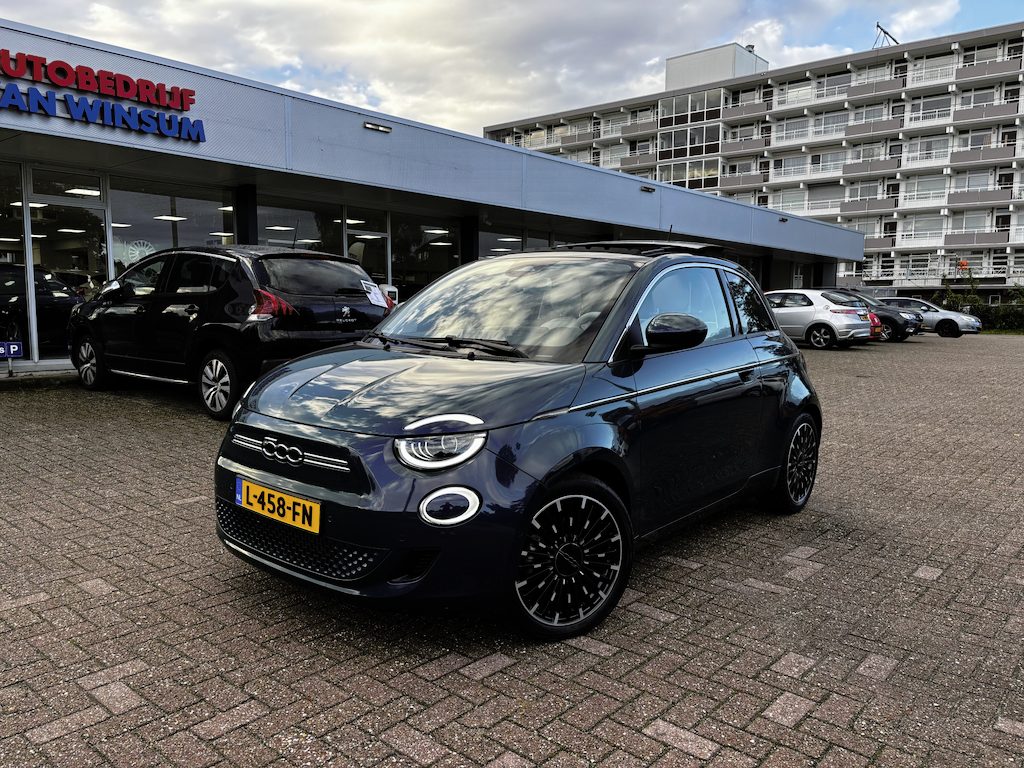 Fiat 500e La Prima 42 kWh el. panodak