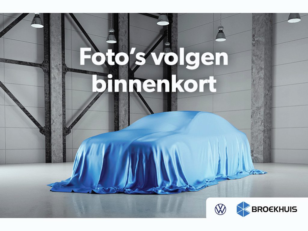 Volkswagen T-Roc 1.5 TSI R-Line | Achteruitrijcamera | Dodehoek Detectie | Adaptive Cruise | Apple Carplay |