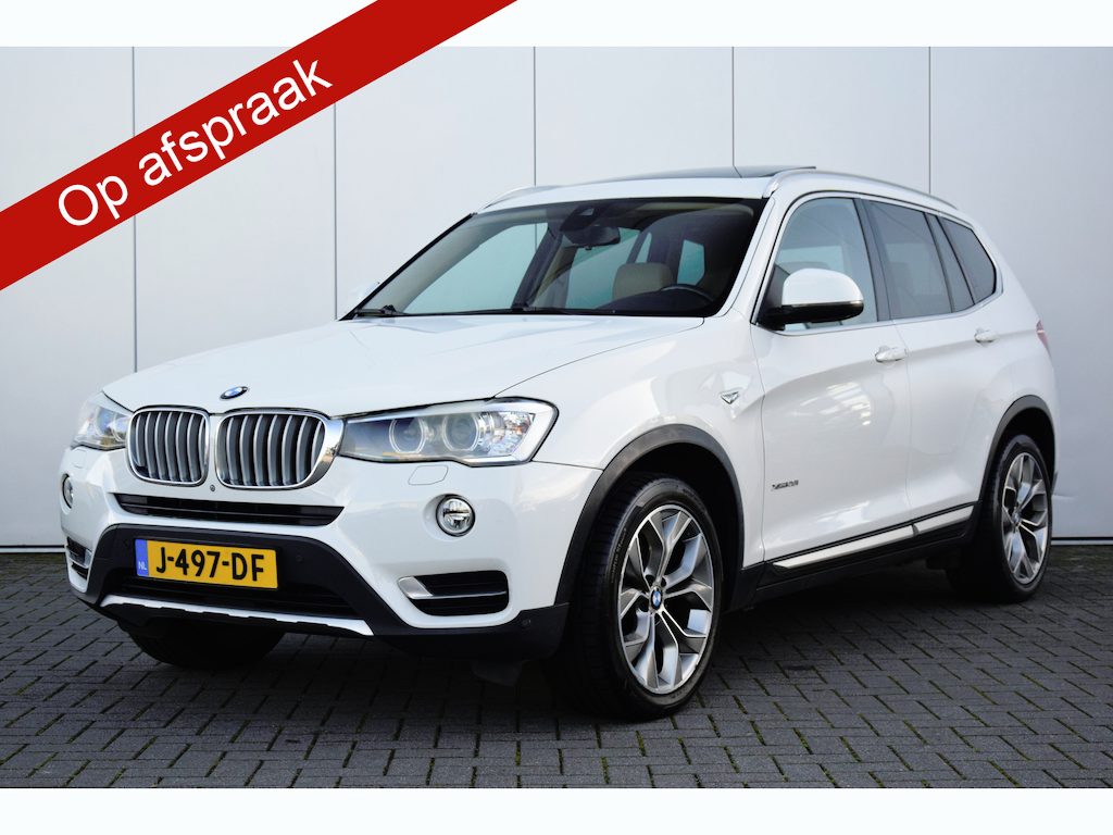BMW X3 xDrive28i Centennial High Executive Leer/Verwarmd/Voor/Achter Navi/Camera Pano/Dak Trekhaak
