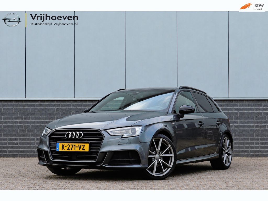 Audi A3 Sportback 1.5 TFSI S-line CoD Design Pro Line Plus Virtual cockpit Pano. Trekhaak