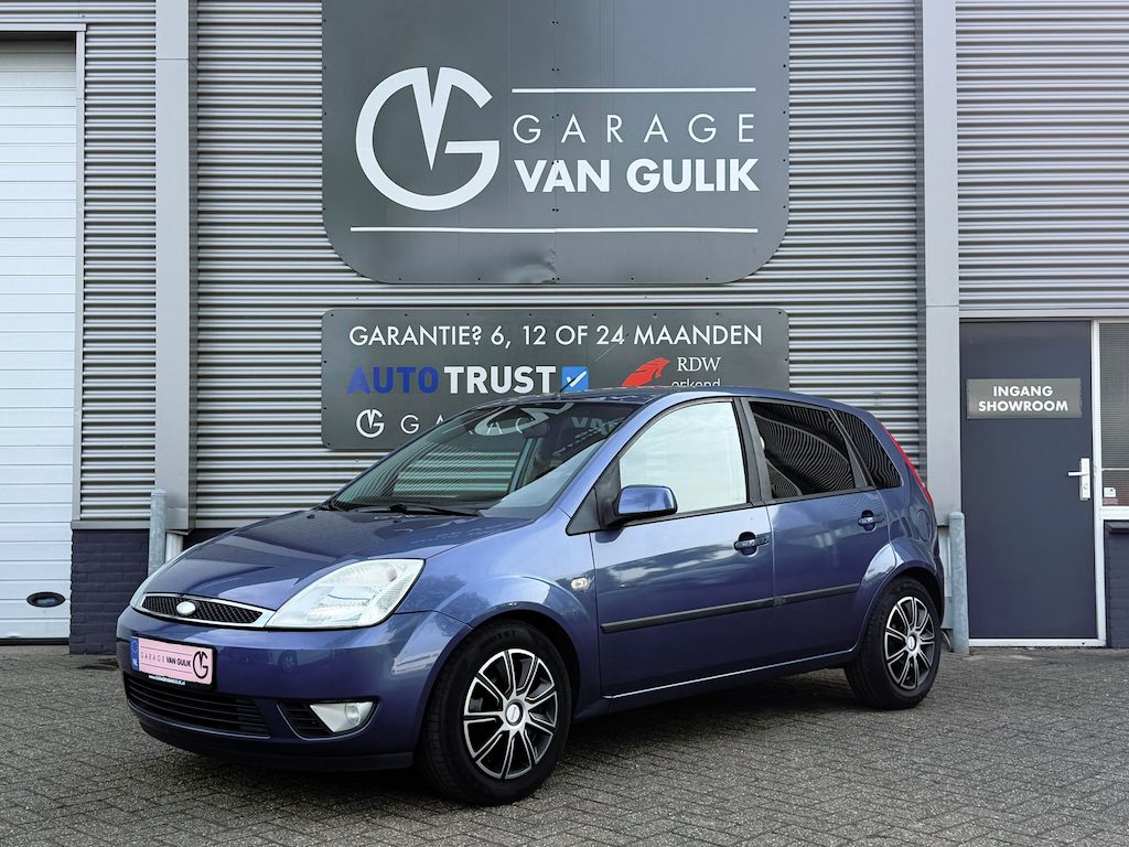 Ford Fiesta 1.3 69PK Futura Airco,Radio/CdSpeler,2Sleutels,GetintGlas,NetteAuto,APK tot 05-04-2027,Stuurbekrachtiging,CentraleDeur