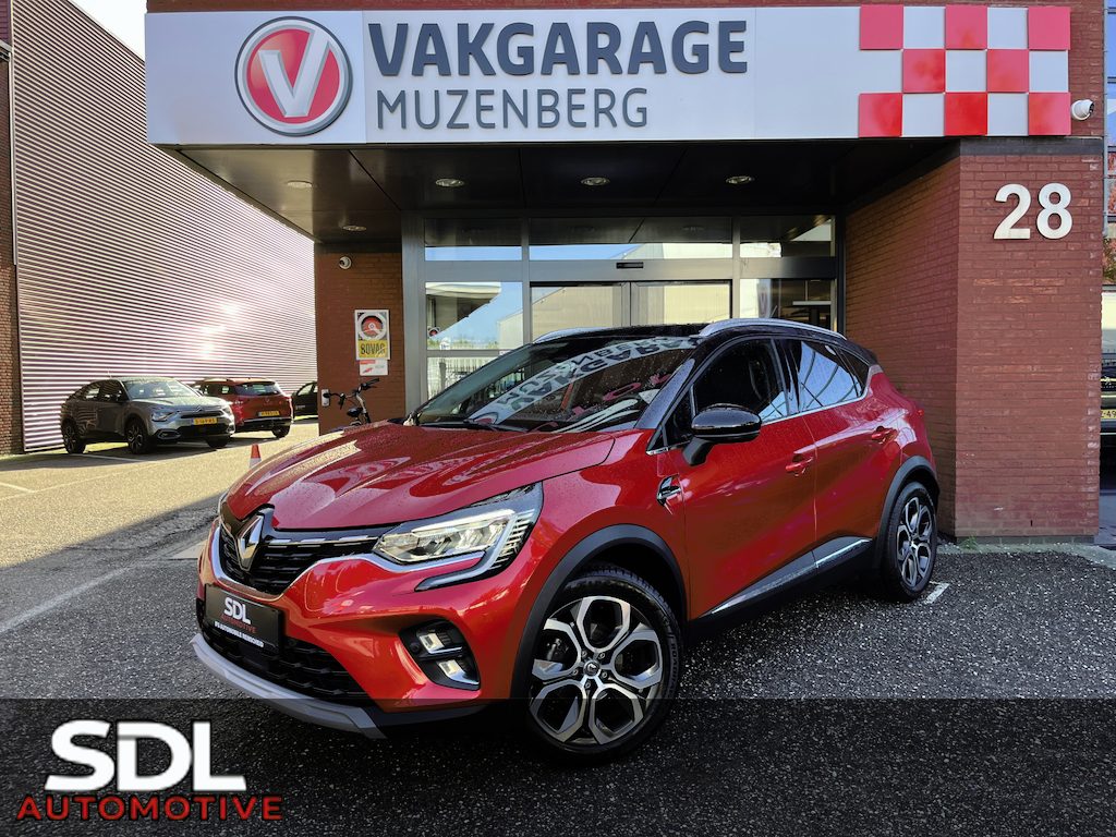Renault Captur 1.3 TCe 130 Intens // DODEHOEK // KEYLESS // TREKHAAK // CAMERA+SENSOREN // HALF LEDER // STOELVERWARMING // NAVI+CARPLAY //