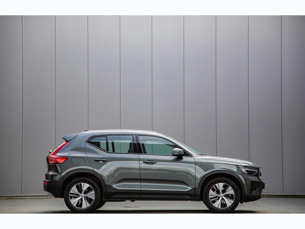 Volvo XC40 2.0 B3 Core MY2026|Leder|Keyless|PDC|Camera|Carplay