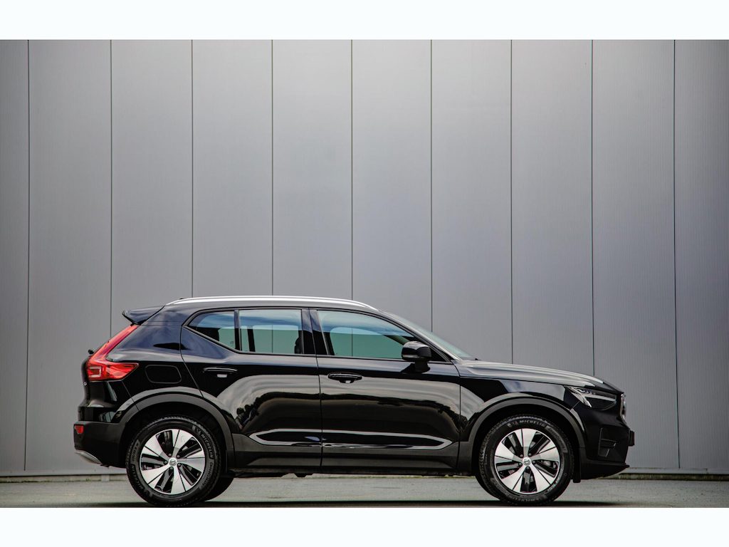 Volvo XC40 2.0 B3 Core MY2026|Leder|Keyless|PDC|Camera|Carplay