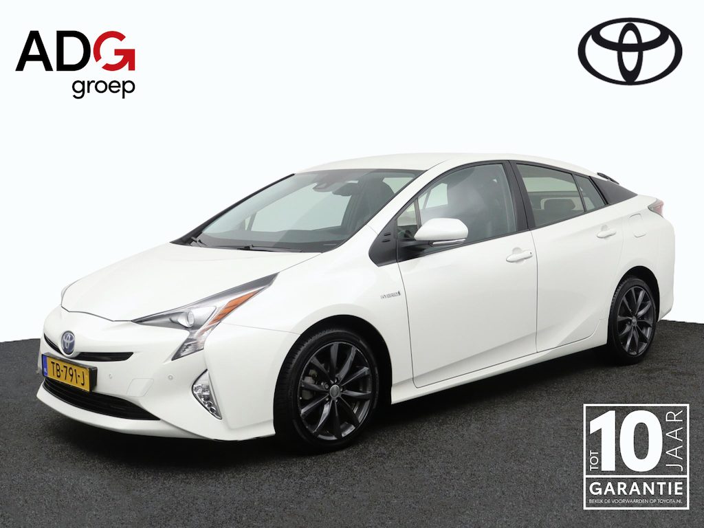 Toyota Prius 1.8 Black Edition | Lederen bekleding | Dode hoek detectie | Parkeersensoren |