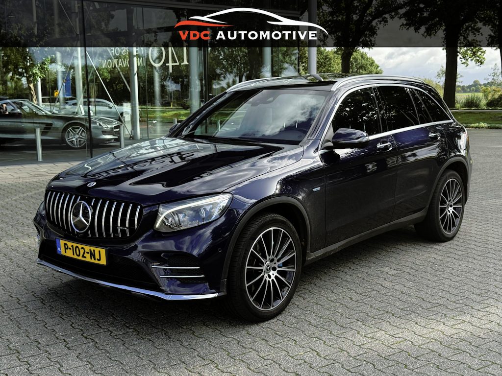 Mercedes-Benz GLC 350e 4M AMG Pano | Trekhaak | Distronic | 20" Multispaak | LED ILS | Keyless | Dealer Onderhouden