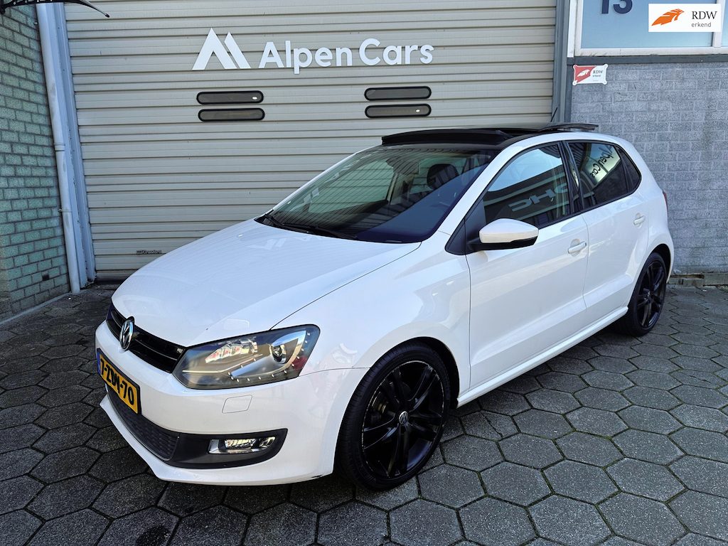 Volkswagen Polo 1.6 TDI Highline PANO / Cruise controle / Stoel verwarming / AC / APK