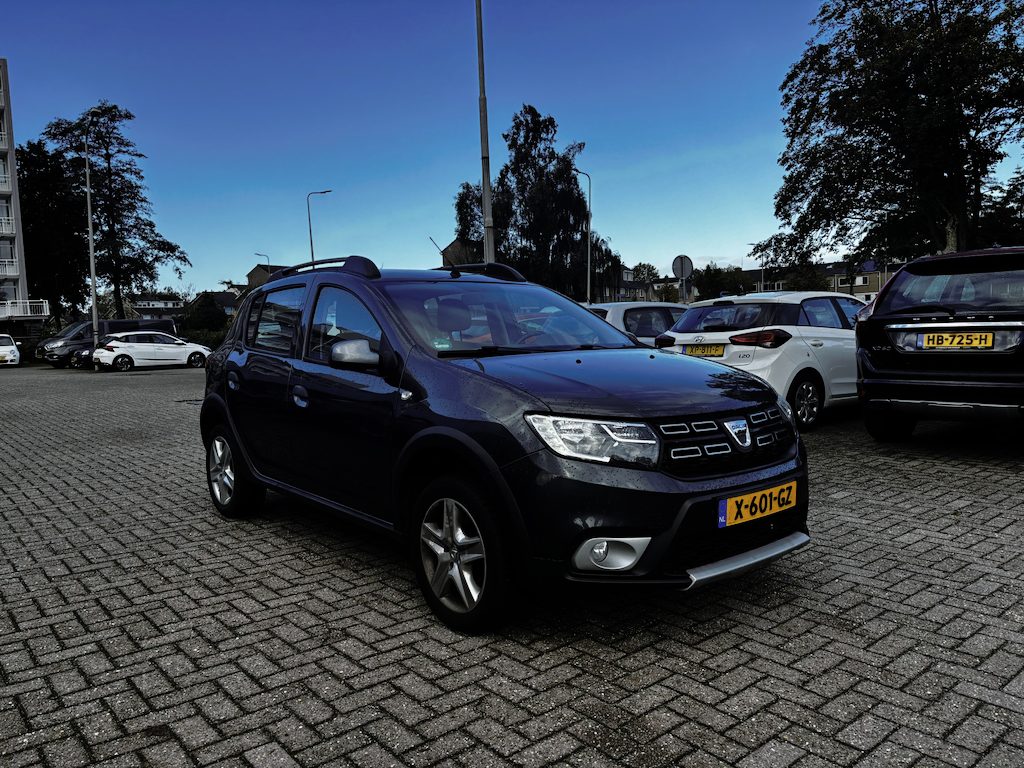 Dacia Sandero 0.9 TCe Laureate / Lmv / Trekhaak / Cruise / Navi / Leder /