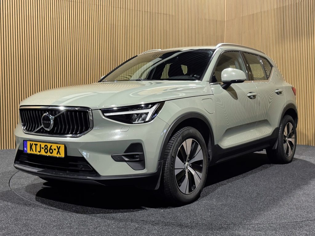 Volvo XC40 1.5 T5 Recharge Plus Bright | Harman Kardon | CarPlay | Camera | Memory | Cruise |
