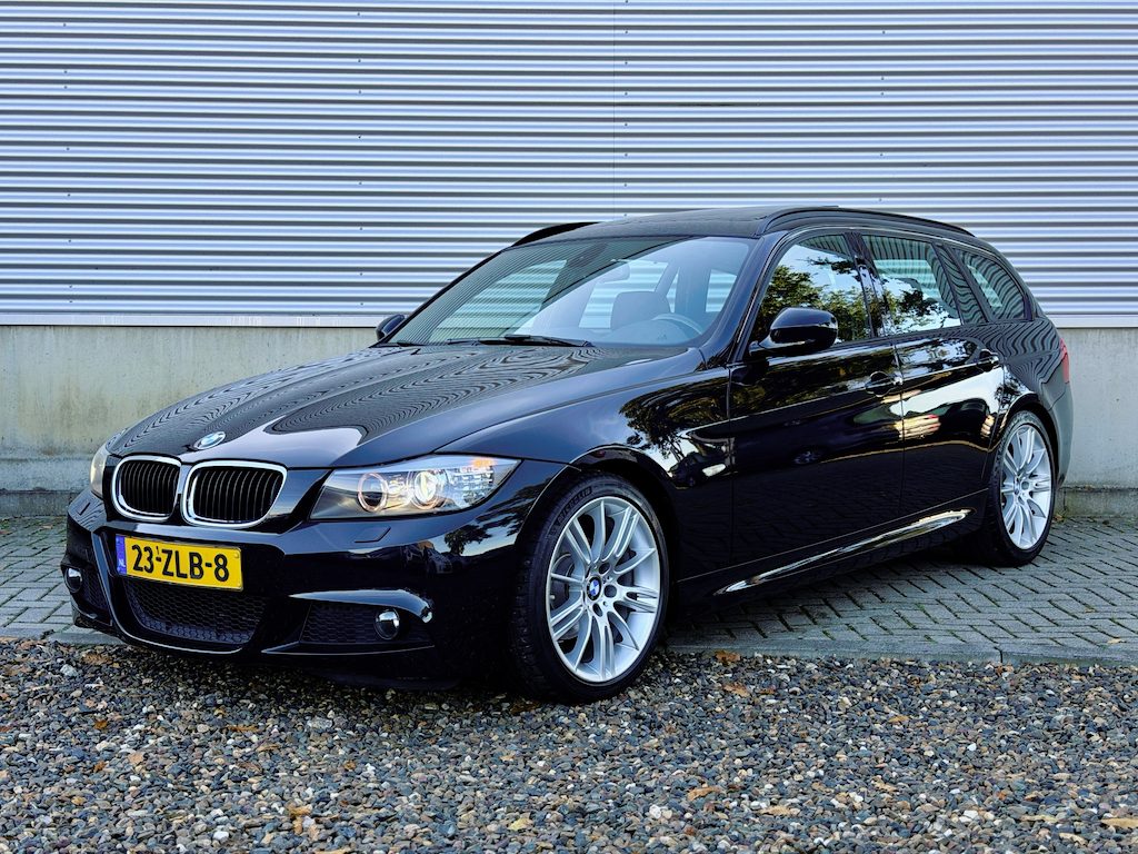 BMW 3-Serie Touring 318i M Sport Edition Automaat [ 1e eig, dealer oh, Panodak ]