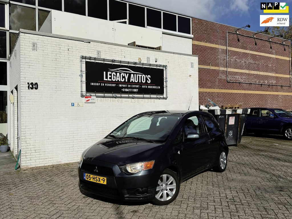 Mitsubishi Colt 1.1 Invite - Nette auto - Rijdt en schakelt goed!