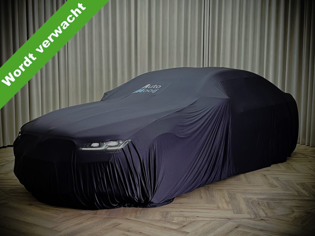 BMW 3-Serie Touring 320i Executive Edition Org.NL! / Black Edition / 1/2 Leder / Digital Cockpit / 18'' LMV / Carplay / ECC Clima
