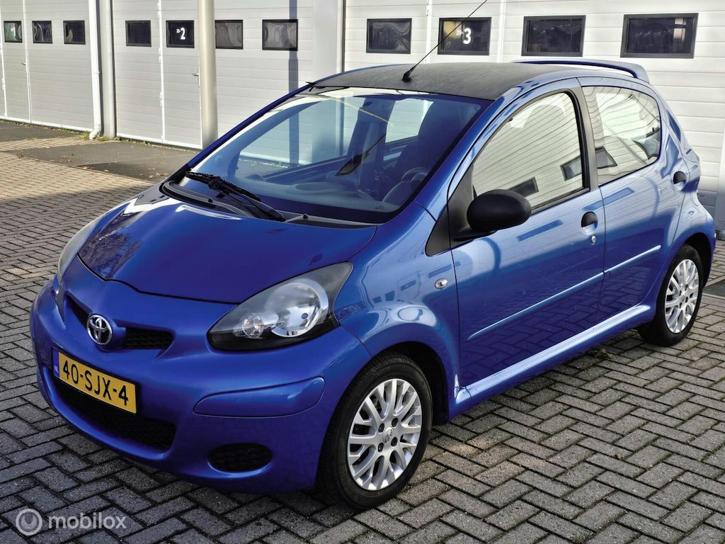 Toyota Aygo 1.0-12V Now