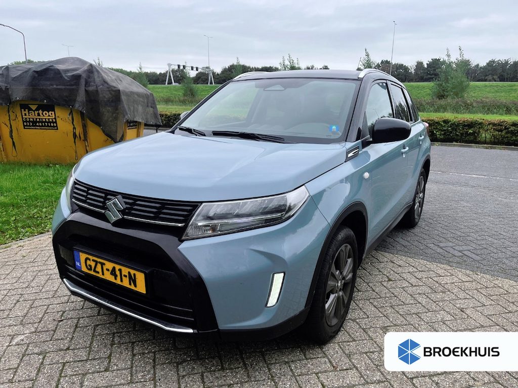 Suzuki Vitara 1.4 Boosterjet Select Smart Hybrid | Trekhaak | Camera | Carplay | Adaptive cruise controle | Leder | Dodehoek detectie | Stoelverwarming | Parkeersensoren
