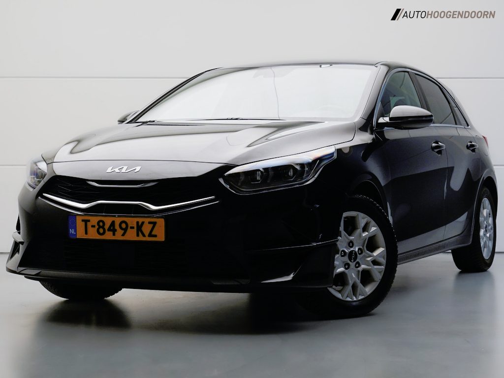 Kia Ceed 1.5 T-GDi MHEV DynamicLine (APPLE CARPLAY,LED,CAMERA,COMFORT-STOELEN,TREKHAAK,LM-VELGEN,CRUISE,NIEUWE APK,TOPCONDITIE)