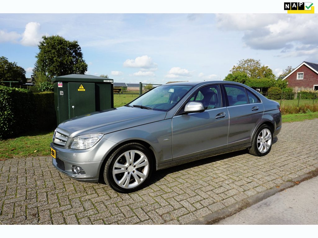 Mercedes-Benz C-klasse 180 K Avantgarde aut. dealer onderhouden