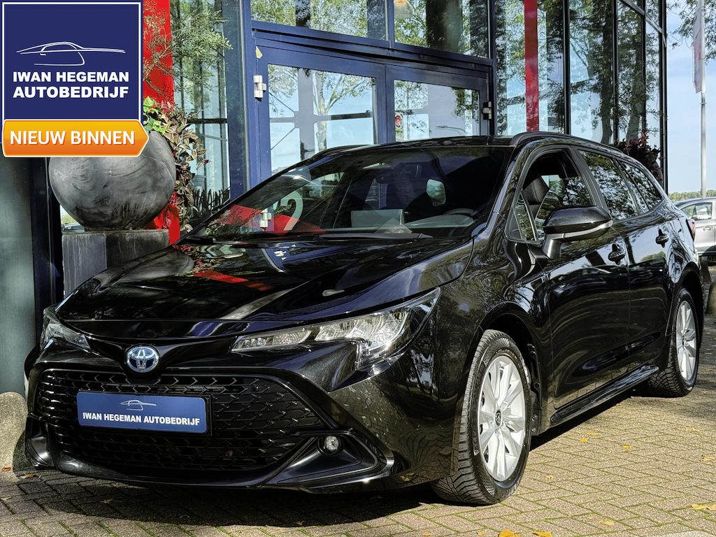 Toyota Corolla Touring Sports 1.8 Hybrid | PDC + Camera|Climate control |Stoelverwarming | LM Velgen | Apple Carplay/Android Auto |