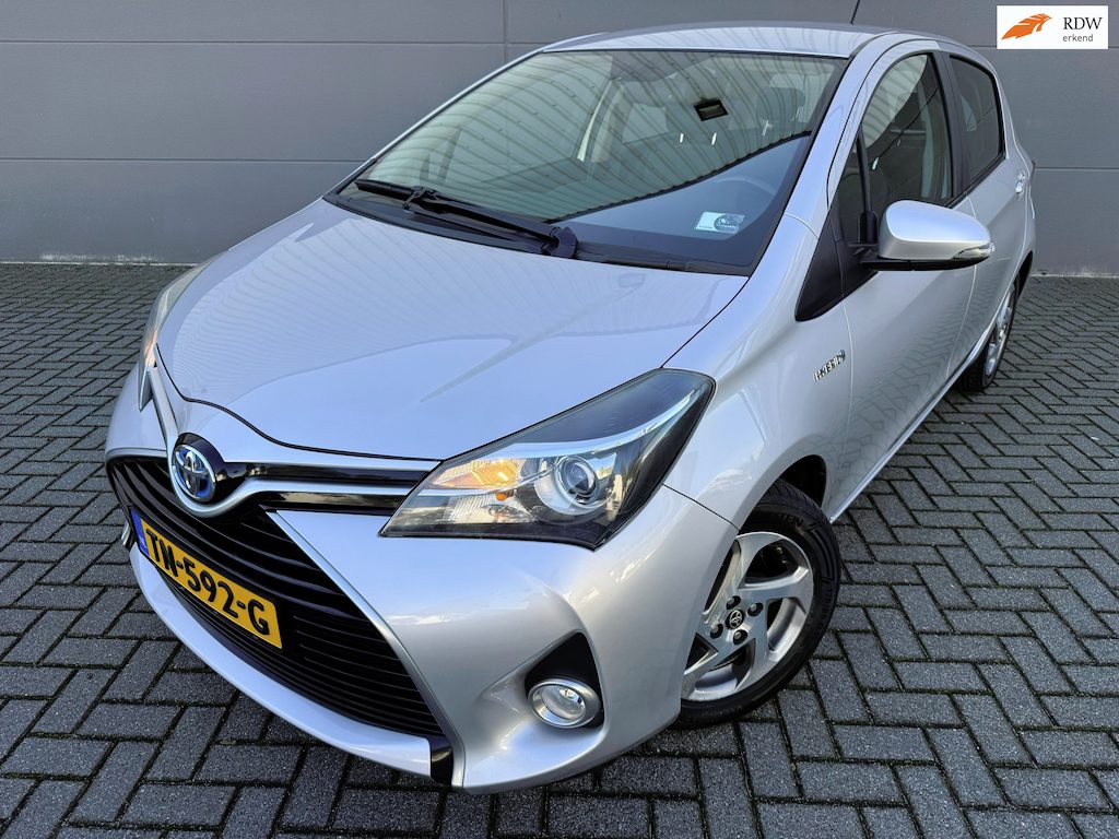 Toyota Yaris 1.5 Hybrid Lease*Camera*NAVI*Cruise*AUT*Climat-Airco*Velgen*APK