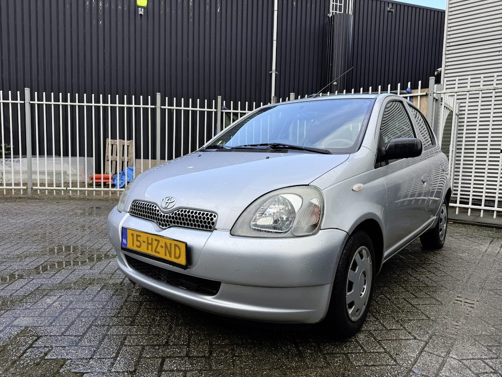 Toyota Yaris 1.3 VVT-i Sol