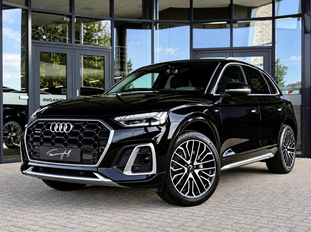 Audi Q5 50 TFSI E QUATTRO S LINE - TREKH. - BenO - 20 INCH