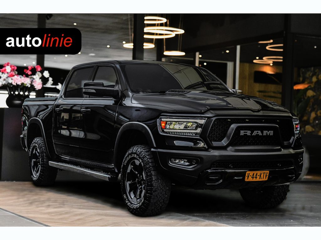 Dodge Ram 1500 5.7 V8 4x4 Crew Cab REBEL, BTW, Panorama, Full!