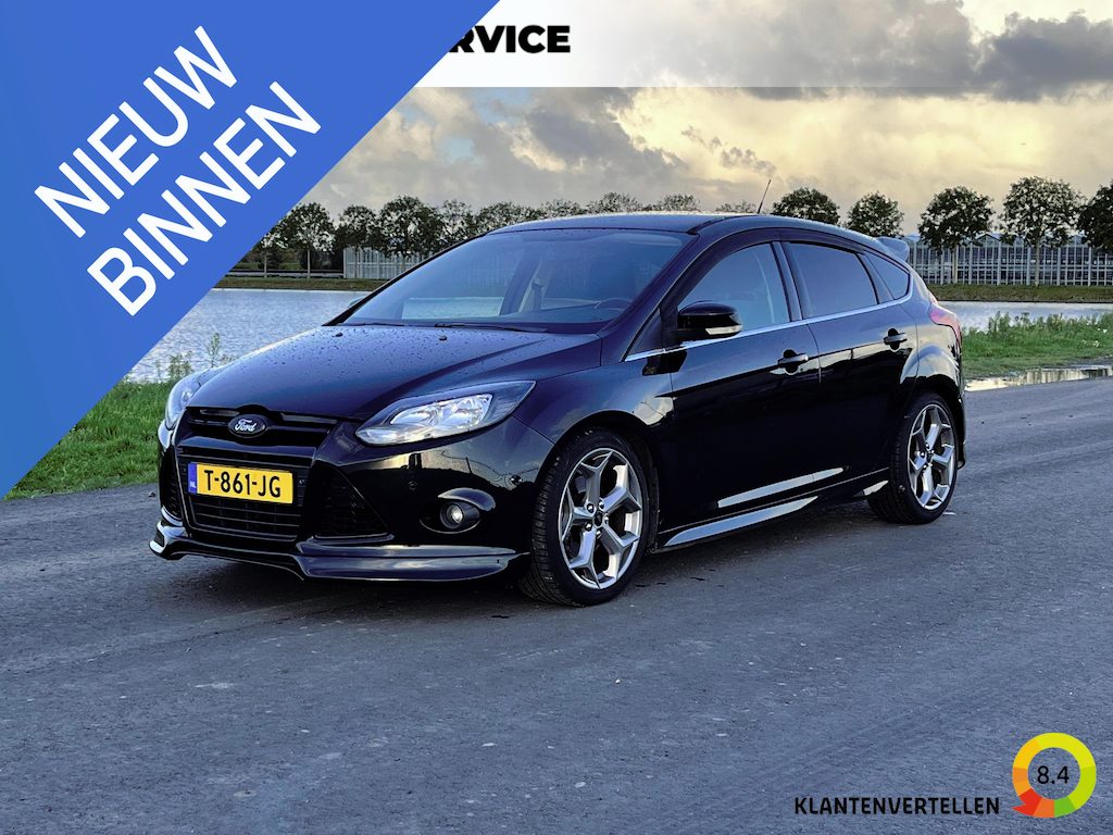 Ford Focus 1.6 EcoBoost Titanium Airco, navi, pdc, kleppensysteem uitlaat