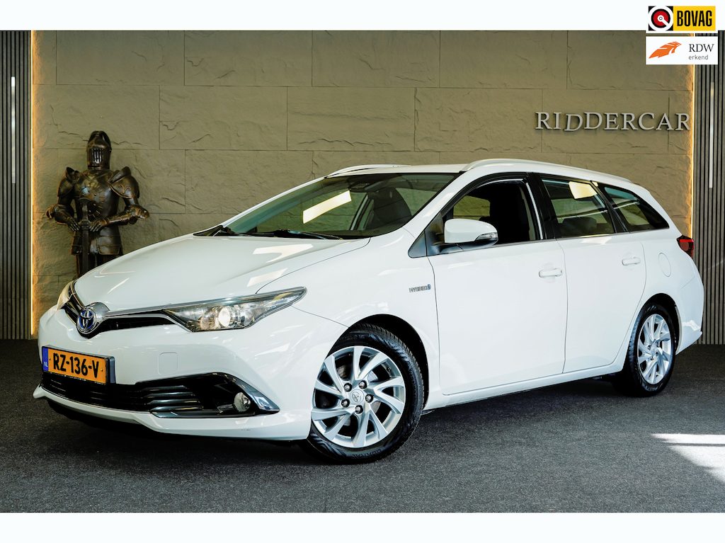 Toyota Auris 1.8 Hybrid Dynamic|GARANTIE|NAVI|CRUISE|VELGEN|CAMERA|BLUETOOTH