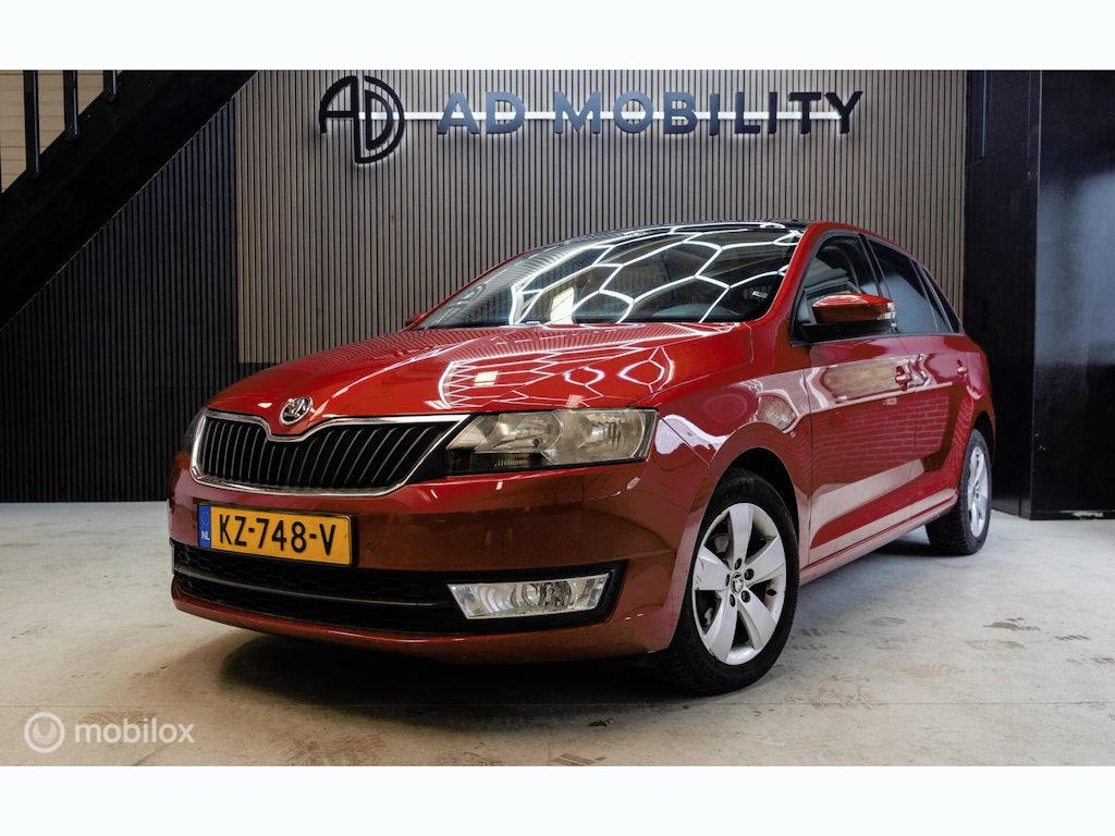 Skoda Rapid Spaceback 1.2 TSI JOY Pano, Camera, Stoelverw