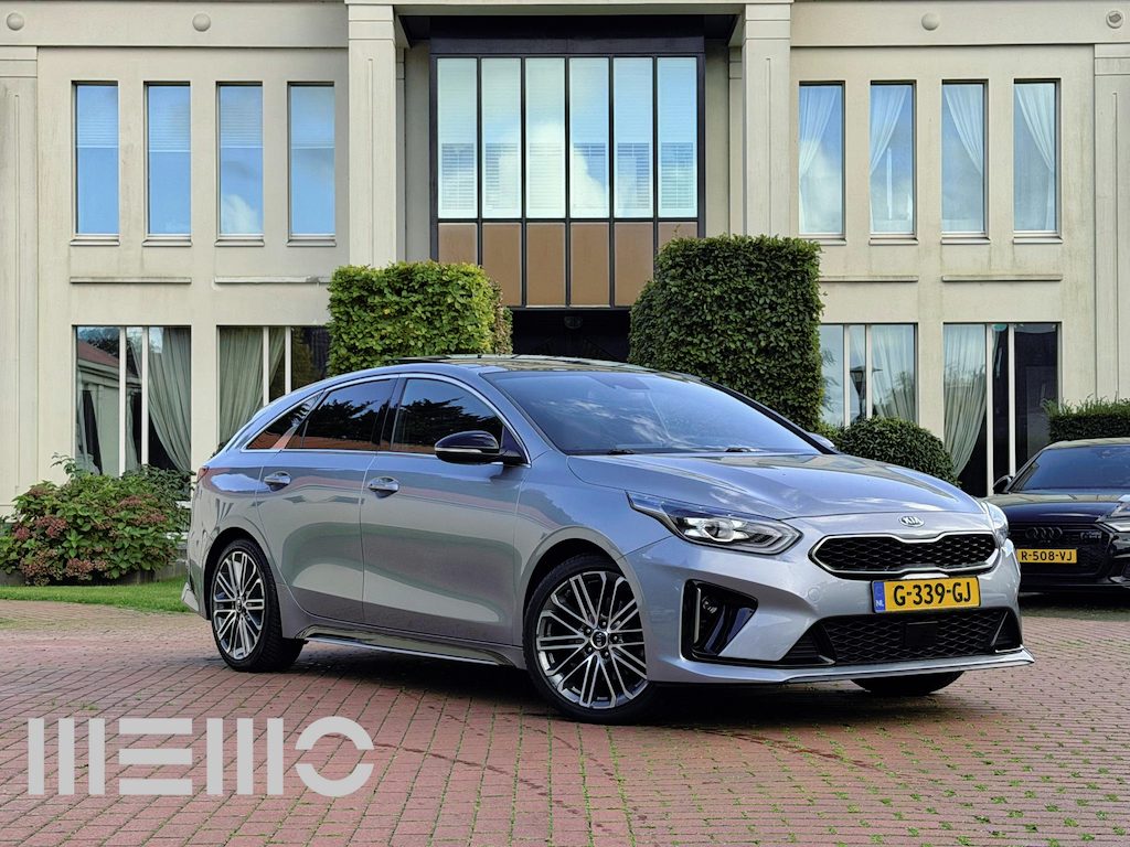 Kia ProCeed 1.4 T-GDI GT-PlusLine - JBL Sound - Apple Carplay - Achterbank Verwarming