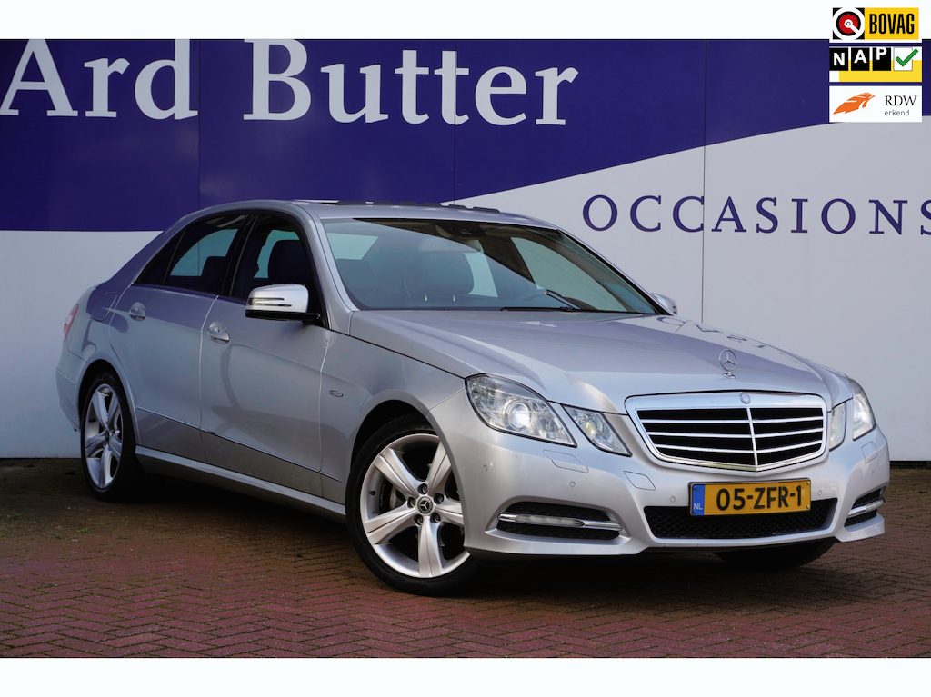 Mercedes-Benz E-klasse 200 CGI Business Class Avantgarde+Xenon+Navigatie+Schuif-dak+Leder+18"lm NIEUWE APK DISTRIBUTIE = EXPORT !!