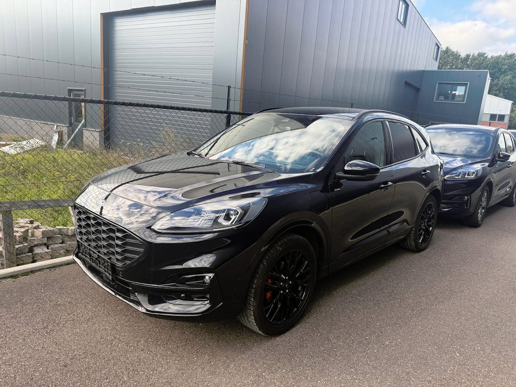 Ford Kuga 2.5 PHEV 225pk Graphite Tech Edition Navi, Camera's, Trekhaak, HUD, BLIS Black Pack etc. etc.