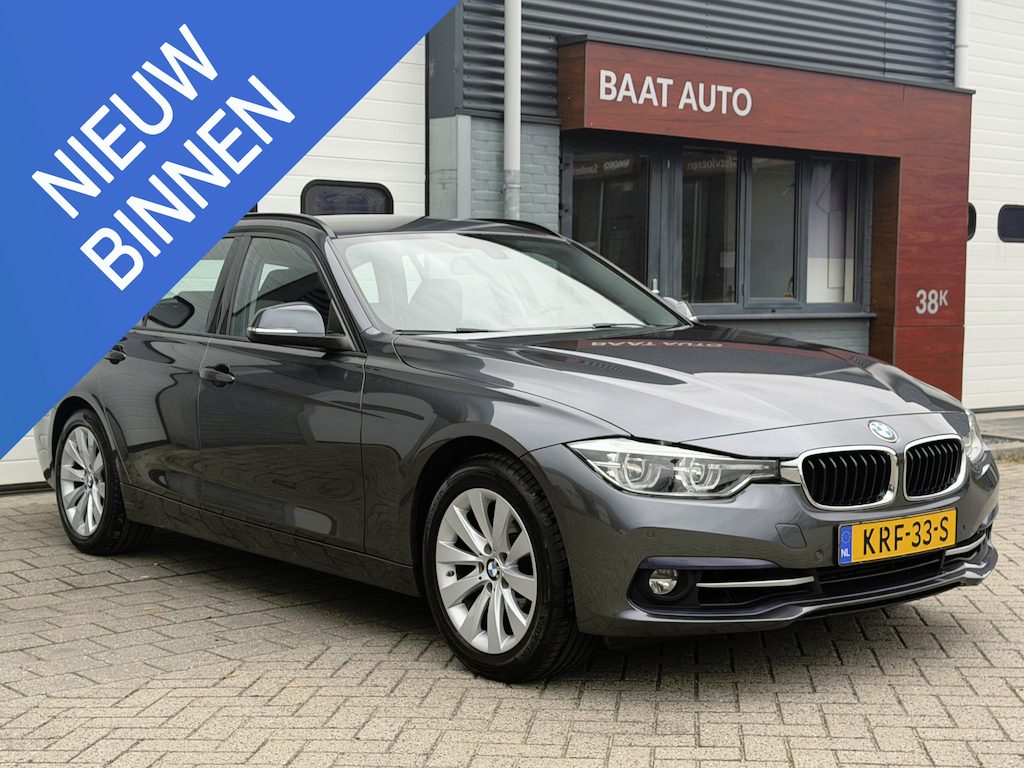 BMW 3-Serie Touring 318i Sport-line AUT LCI Trekhaak Dealer ond.