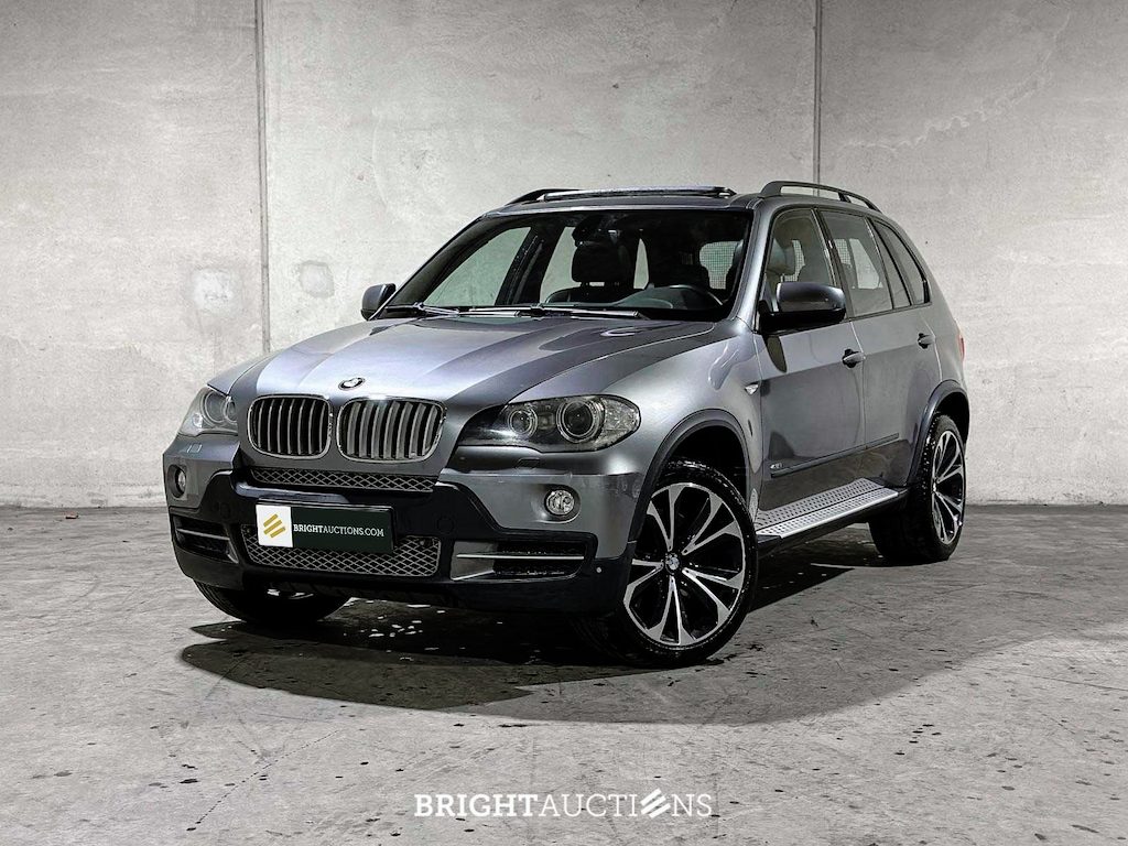 BMW X5 xDrive48i 4.8 V8 E70