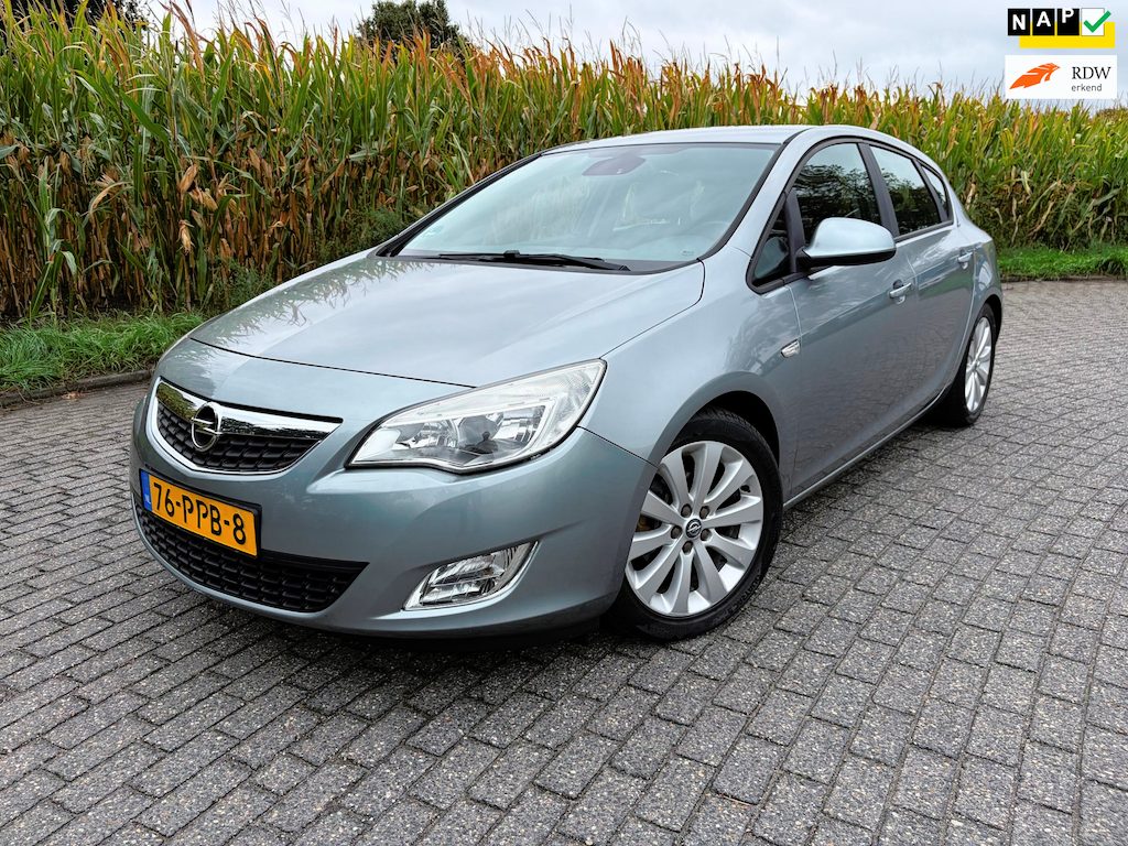 Opel Astra 1.4 Turbo Edition -trekhaak - all season banden - lm velgen - reservewiel