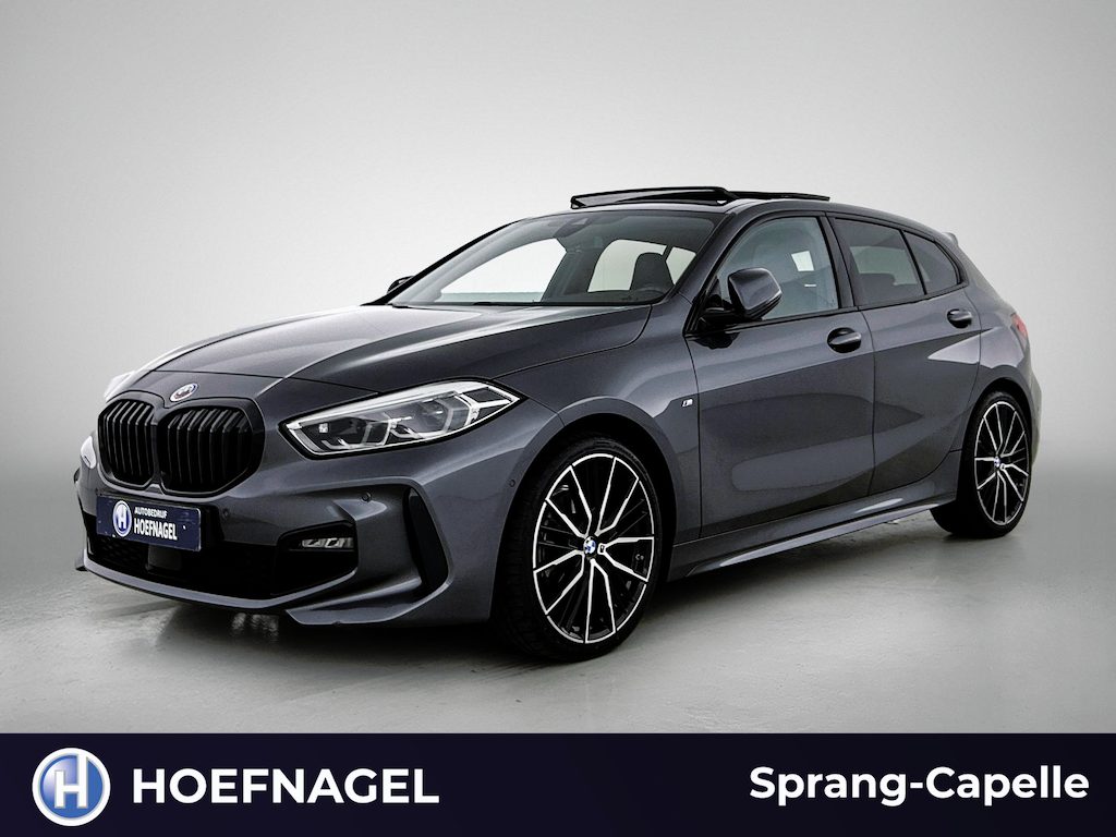 BMW 1-Serie 118i High Executive M Sport | Schuifdak | Kuipstoelen | Camera | Stoelverwarming | CarPlay