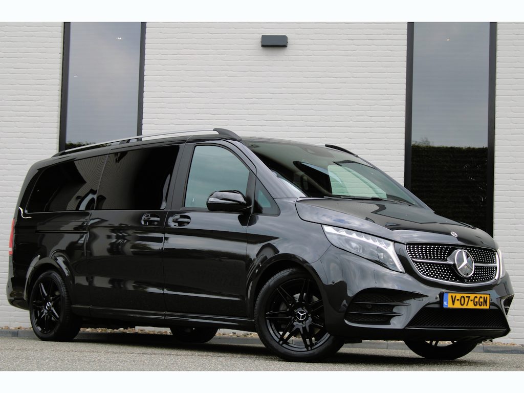 Mercedes-Benz V-klasse 300d / AMG / XXL / DC / Luchtvering / Elec Stoelen / Burmester / Vol Opties / NIEUWSTAAT