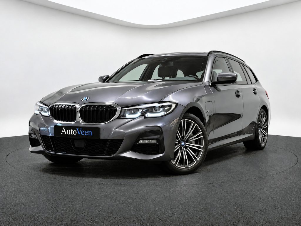 BMW 3-Serie Touring 330e Business Edition Plus (M-SPORT, PANO, CAMERA, SOH 92%, ADAP CRUISE))