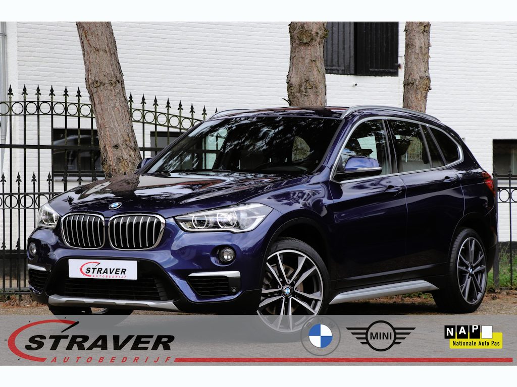 BMW X1 sDrive20i Orange Edition III |Head-up |Trekhaak |X-Line