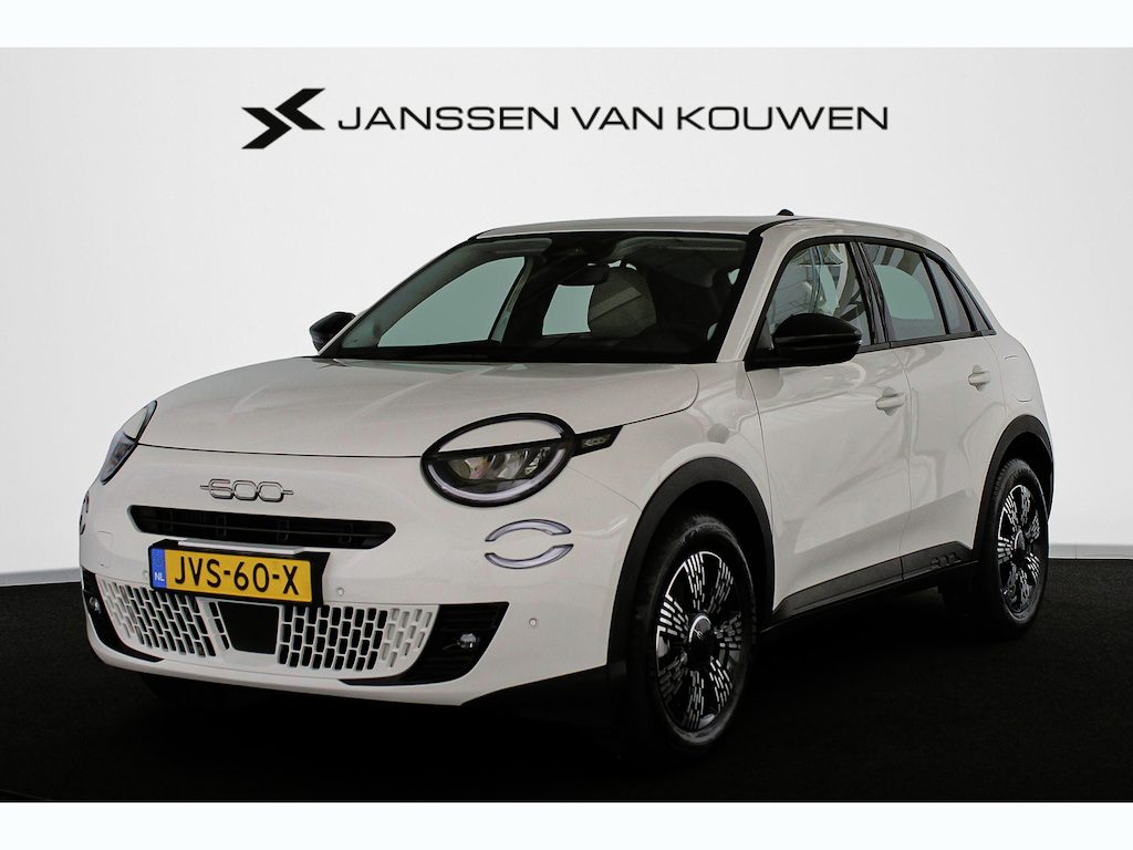 Fiat 600 1.2 Hybrid Icon Stoelverwarming Camera Keyless Carplay