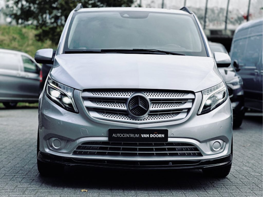 Mercedes-Benz Vito 119 CDI | Automaat | Lang | LED | 2x Schuifdeur | Camera | Stoelverwarming | Black Edition | 2 Stoelen | Ex BTW