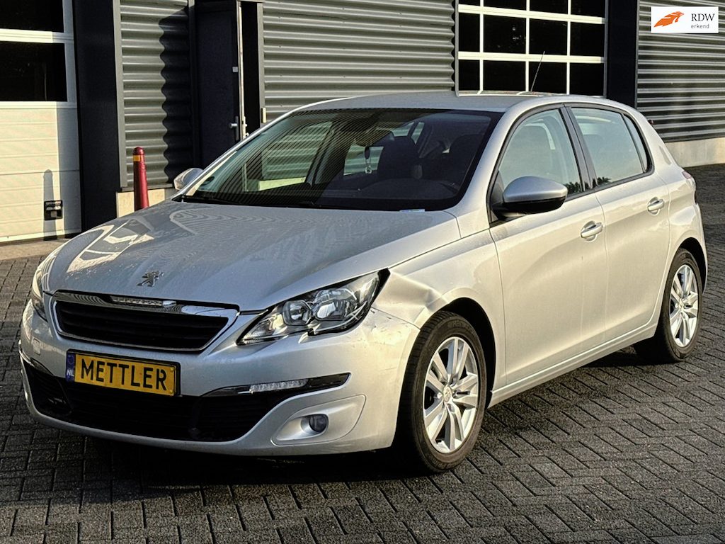 Peugeot 308 1.2 VTi Active | Navigatie | Trekhaak | Schadeauto