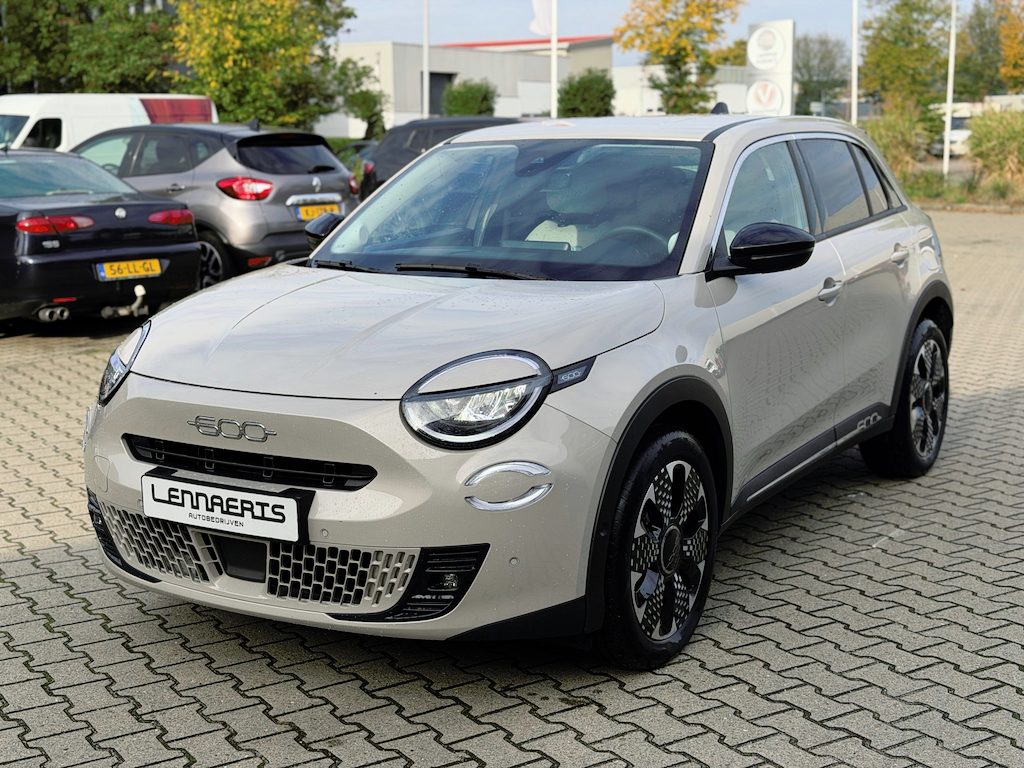 Fiat 600 1.2 Hybrid La Prima Automaat (BOVAG/RIJKLAARPRIJS)