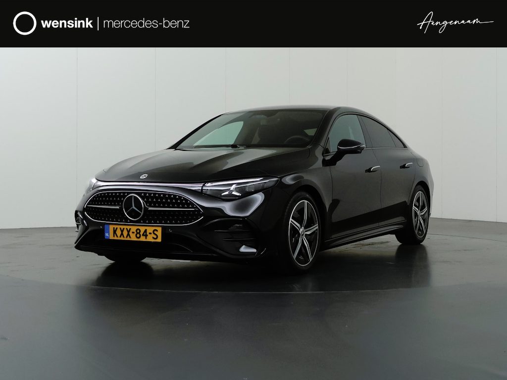Mercedes-Benz CLA 180 Business Solution AMG | Panoramadak | Stoelverwarming | Dodehoekassistent | Achteruitrijcamera |