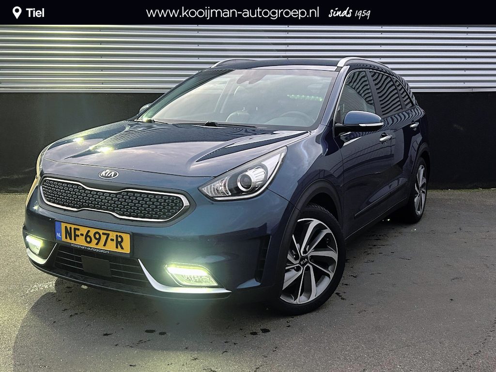 Kia Niro Hybrid 1.6 GDi SportsLine Trekhaak, Stoelverwarming, Stuurwiel verwarming, Stoelkoeling, Dodehoekdetectie, Adaptieve cruise control, Smart Key, Navigatie, Nieuw geleverd en dealeronderhouden